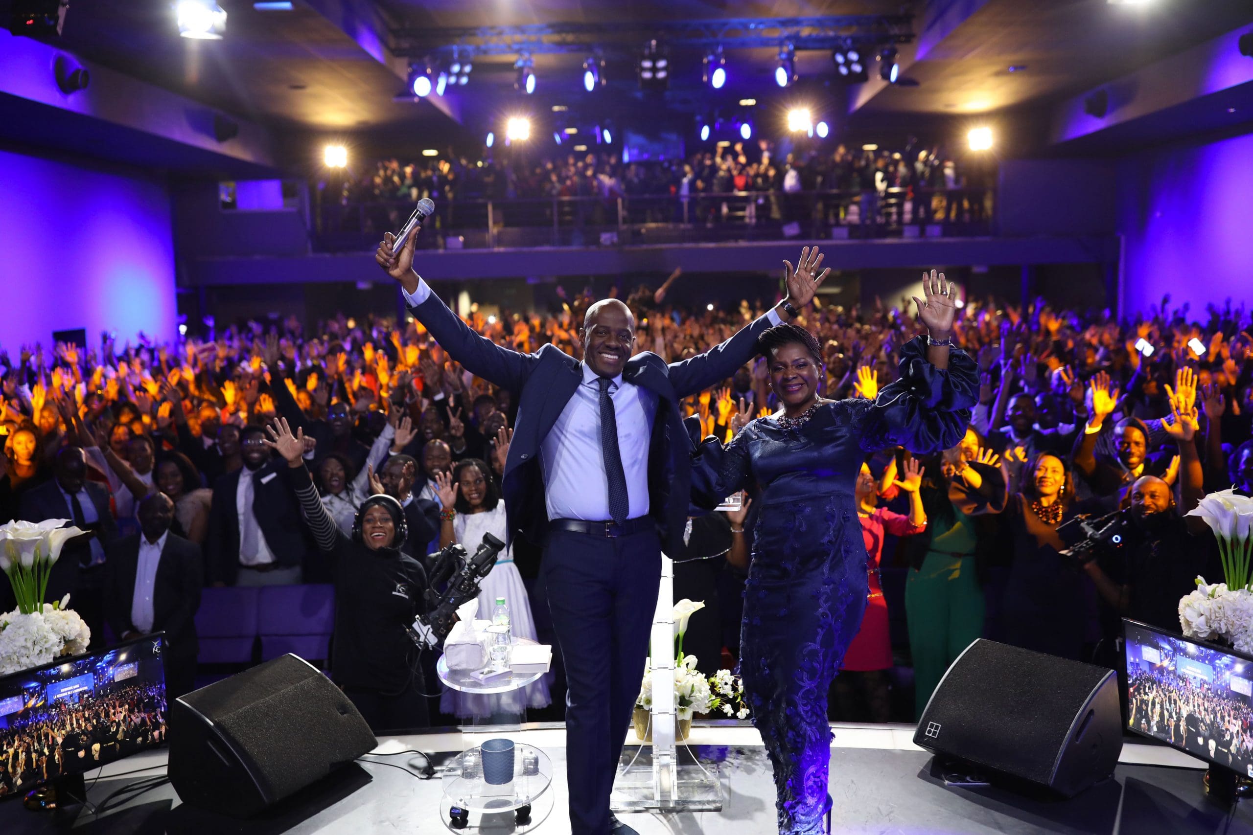Un moment de communion dans la famille ICC — visuel provisoire
